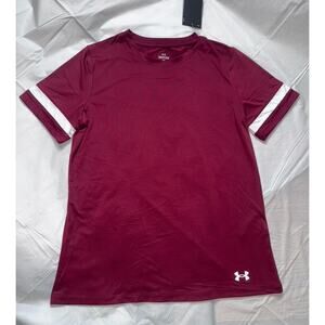 Under Armour Gameday Collection T-Shirt Women's S/M Burgundy Loose Fit NWT